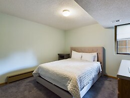 Hazeltine Hideaway