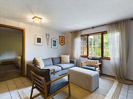 Hazeltine Hideaway