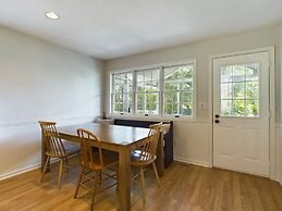Hazeltine Hideaway