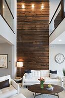 Lakefront Luxury