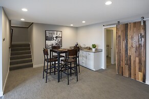 Lakefront Luxury