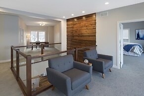 Lakefront Luxury