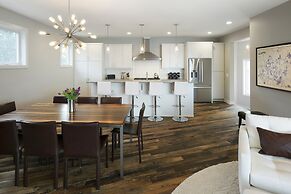 Lakefront Luxury