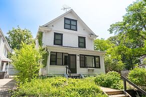 Linden Hills Luxury Charmer