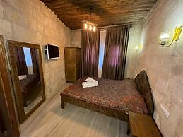 Bella Vista Stone House