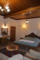 Bella Vista Stone House