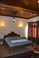 Bella Vista Stone House