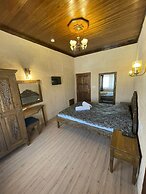 Bella Vista Stone House