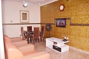 Immaculate 2-bed Apartment in Idimu