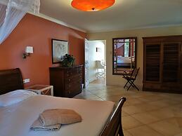 Sun Reef Village on Sea