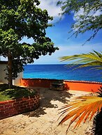 Sun Reef Village on Sea