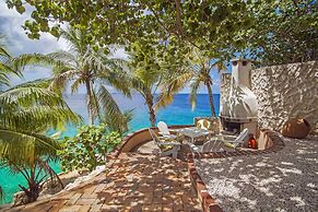 Sun Reef Village on Sea