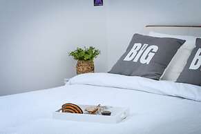 Stylish Coastal Oasis by Sea N' Rent