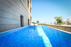 Stylish Coastal Oasis by Sea N' Rent