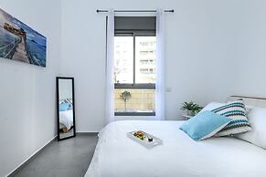 Stylish Coastal Oasis by Sea N' Rent