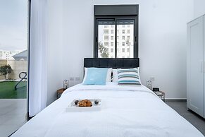 Stylish Coastal Oasis by Sea N' Rent