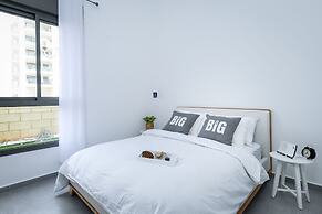 Stylish Coastal Oasis by Sea N' Rent