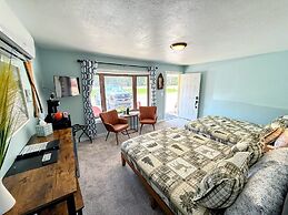Hillcrest Motel