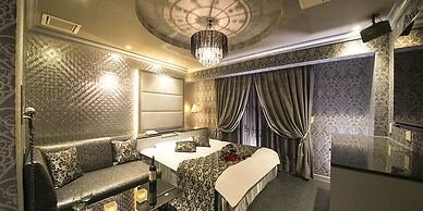 Qt HOTEL - Adults Only