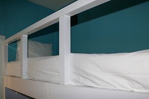 Homey And Cozy Stay 2Br At Green Pramuka City Apartment