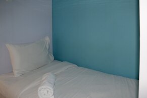 Homey And Cozy Stay 2Br At Green Pramuka City Apartment