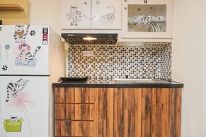 Comfort 1Br With Working Room At Meikarta Apartment