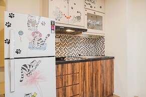 Comfort 1Br With Working Room At Meikarta Apartment