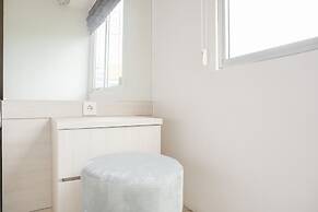 Comfort Living And Minimalist 1Br At Bassura City Apartment