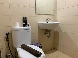 Nice And Strategic 1Br At Sky Terrace Apartment