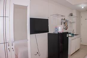 Modern And Cozy Studio At Springlake Summarecon Bekasi Apartment