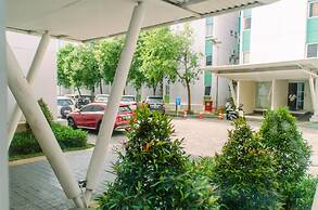 Warm And Cozy Studio Apartment (No Kitchen) At Aeropolis Residence