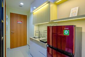 Comfy And Minimalist Studio At Evenciio Margonda Apartment