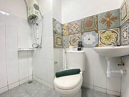 Scandinavian Studio Room At Grand Asia Afrika Apartment