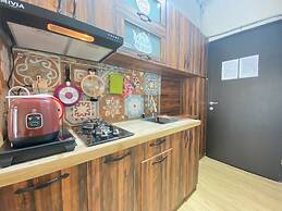 Scandinavian Studio Room At Grand Asia Afrika Apartment