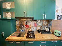 Bohemian Beauty Studio Room At Grand Asia Afrika Apartment