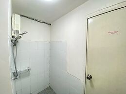 Bohemian Beauty Studio Room At Grand Asia Afrika Apartment