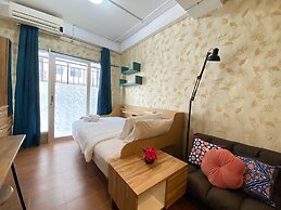 Bohemian Beauty Studio Room At Grand Asia Afrika Apartment
