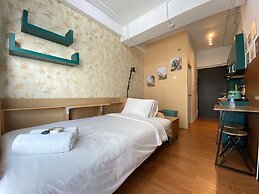 Bohemian Beauty Studio Room At Grand Asia Afrika Apartment