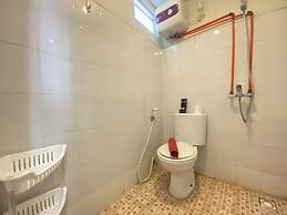 Well Furnished 2Br At Suites @Metro Apartment