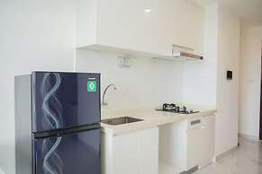 Fully Furnished With Modern Design 2Br At Sky House Bsd Apartment