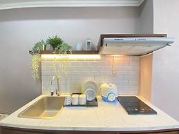 Gorgeous Studio Room At Grand Asia Afrika Apartment