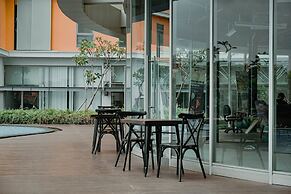 Comfort 1Br Apartment At Pejaten Park Residence