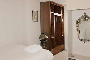 Minimalist And Homey 1Br At Bassura City Apartment