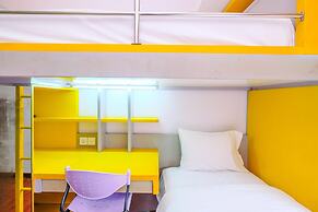 Cozy And Nice 2Br Apartment At Maple Park Sunter