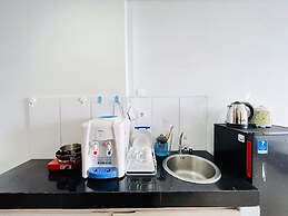 Cozy Studio Room At Dago Suites Apartment