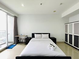 Cozy Studio Room At Dago Suites Apartment