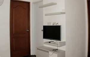 Comfort 2Br Apartment At Mediterania Palace Residence