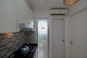Comfort And Warm 2Br At Bassura City Apartment