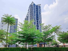 Homey And Cozy Studio Apartment At Elvis Tower