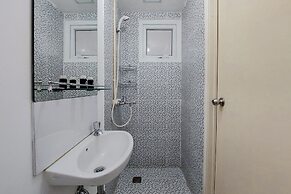 Cozy And Minimalist Studio (No Kitchen) At Aeropolis Apartment